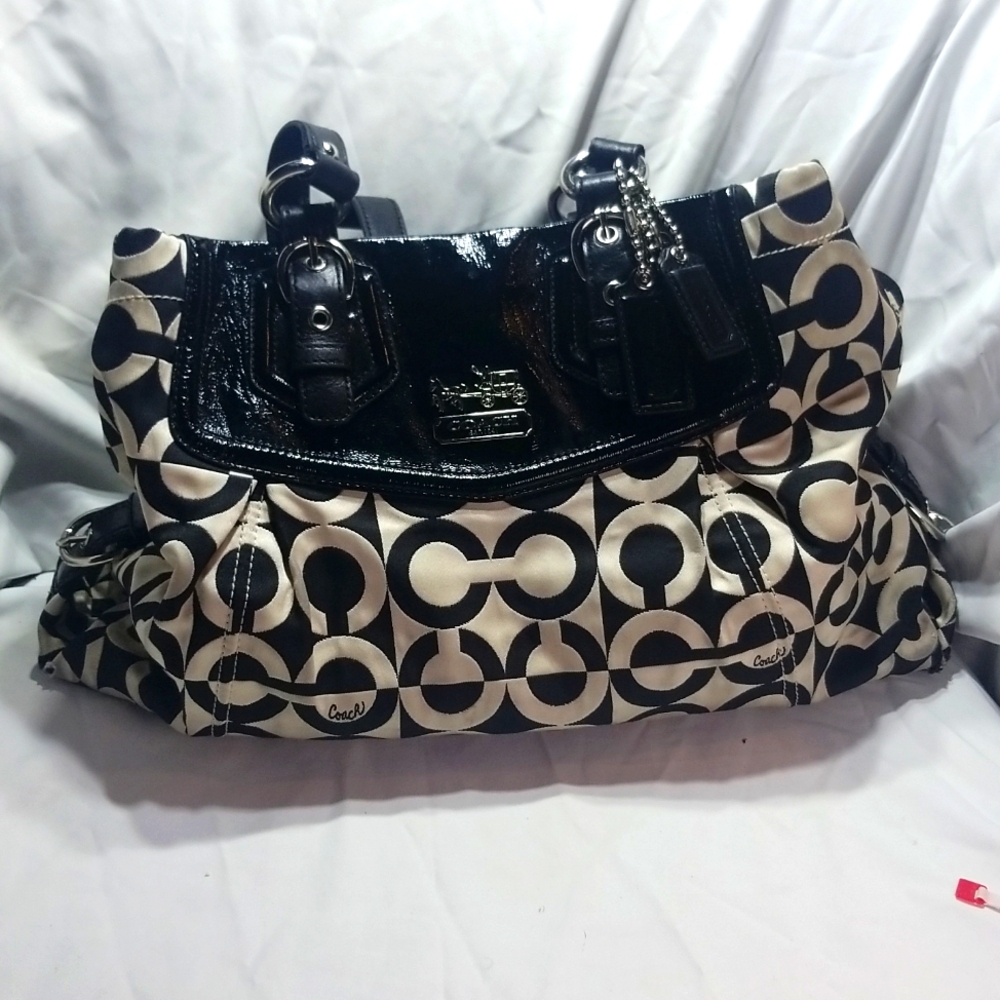 Coach signature canvas handbag NO.K0982-14587. - Picture 12 of 15